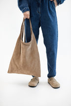 Geantă dama piele naturală de căprioară Étape La Poche Grand Suede Biscotto