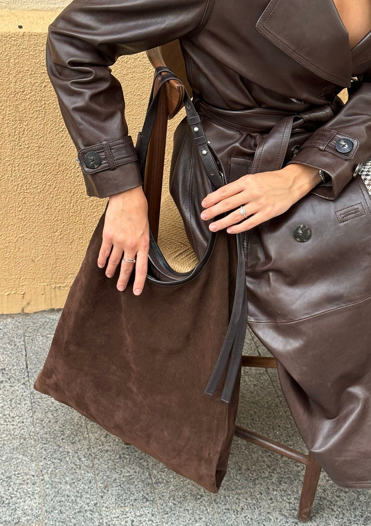 Geantă dama piele naturală de căprioară Étape La Poche Grand Suede Chocolate