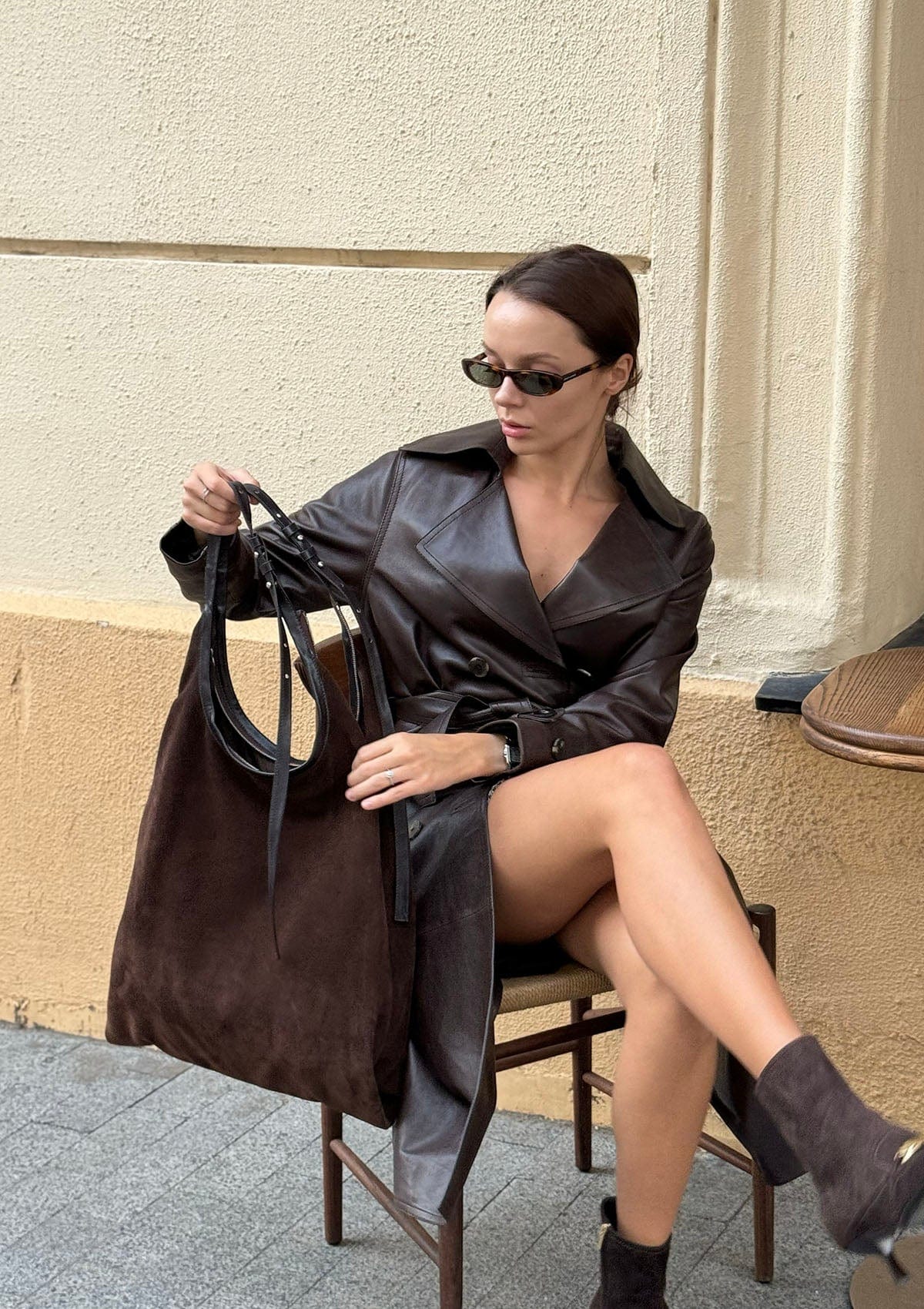 Geantă dama piele naturală de căprioară Étape La Poche Grand Suede Chocolate