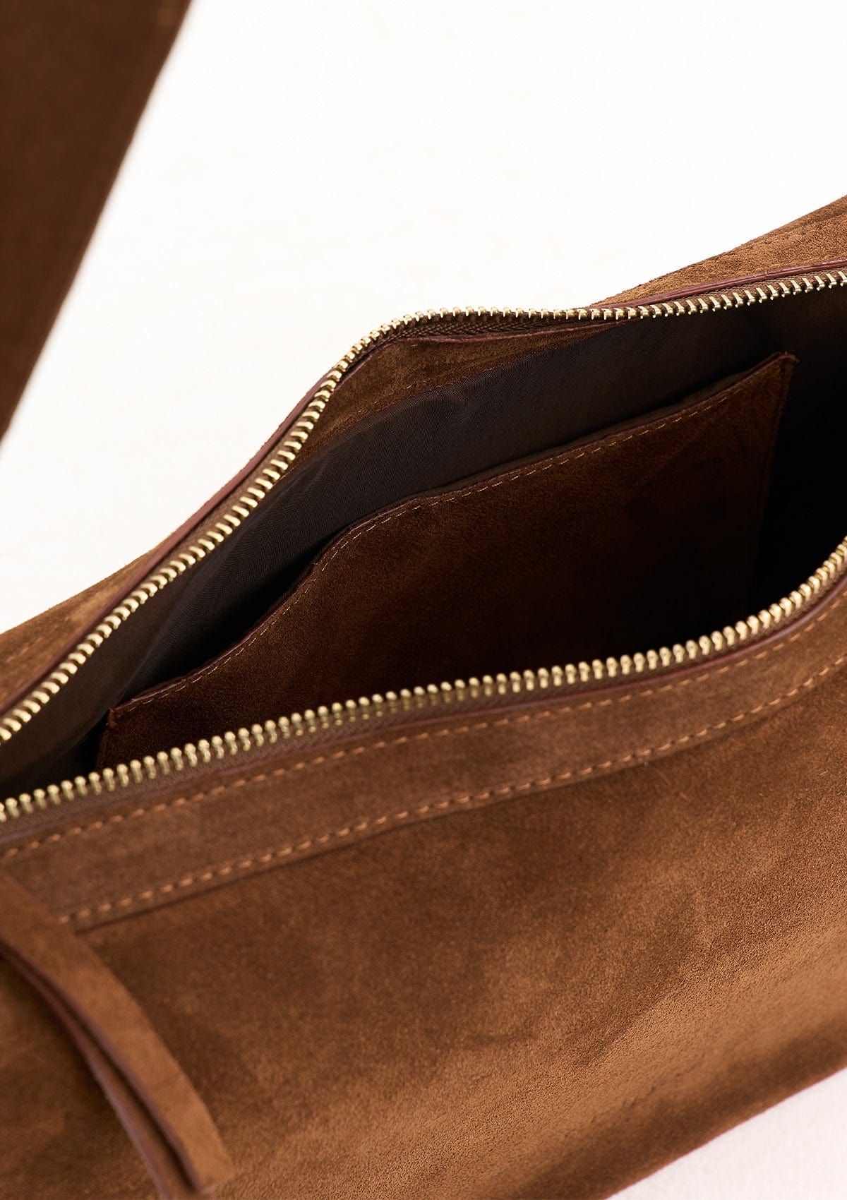 Geantă dama piele naturală de căprioară Etape Croissant Grande Chocolate Suede